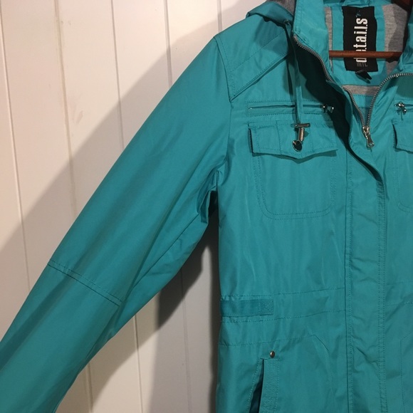 d.e.t.a.i.l.s. Intl jacket - Picture 3 of 7